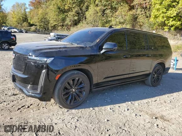 2021 Cadillac Escalade ESV Sport Platinum with VIN 1GYS4RKL8MR326407, listed as a Copart auction lot 74889884 with 40,702 mi miles and Salvage title. Bid and sale history available at DreamBid. Image 1.