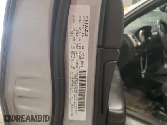 2016 Jeep Grand Cherokee Laredo with VIN 1C4RJFAG7GC420415, listed as a Copart auction lot 82528725 with 160,174 mi miles and Clean title. Bid and sale history available at DreamBid. Image 12.