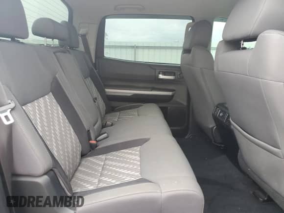 2019 Toyota Tundra SR5 с VIN 5TFDY5F19KX836732, выставлен на аукционе Copart как лот 81061655 с пробегом 87 093 миль миль и Списание • Salvage title. История ставок и продаж доступна на DreamBid. Изображение 10.