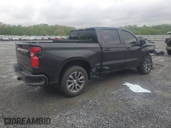 2024 Chevrolet Silverado 1500 RST with VIN 1GCUDEE89RZ104254, listed as a Copart auction lot 52183345 with 28,590 mi miles and Salvage title. Bid and sale history available at DreamBid. Image 3.