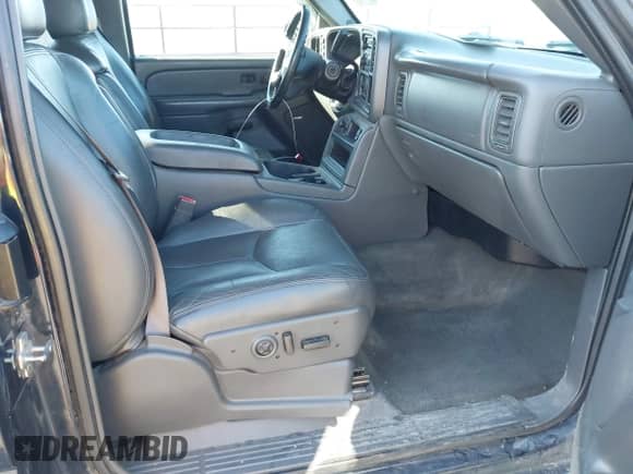 2005 Chevrolet Silverado 1500 Z71 with VIN 1GCEK19Z95Z227391, listed as a IAAI auction lot 43426385 with 155,318 mi miles and . Bid and sale history available at DreamBid. Image 5.