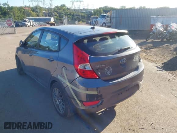 2014 Hyundai Accent SE с VIN KMHCU5AE3EU148146, выставлен на аукционе IAAI как лот 43349253 с пробегом 123 811 миль миль и . История ставок и продаж доступна на DreamBid. Изображение 18.