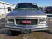 1998 GMC Sierra 1500 z VIN 1GTEC19MXWE559415, wystawiony jako Copart lot #79894184 z przebiegiem 114 711 mil mil oraz Szkoda całkowita • Salvage title. Historia ofert i sprzedaży dostępna na DreamBid. Obrazek 5.