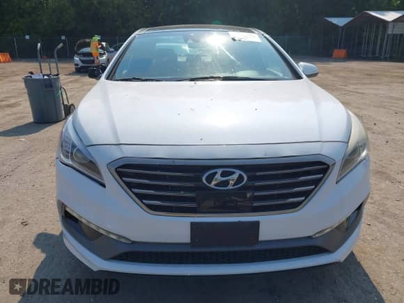 2015 Hyundai Sonata Limited z VIN 5NPE34AB5FH196307, wystawiony jako IAAI lot #42852892 z przebiegiem 105 506 mil mil oraz . Historia ofert i sprzedaży dostępna na DreamBid. Obrazek 12.