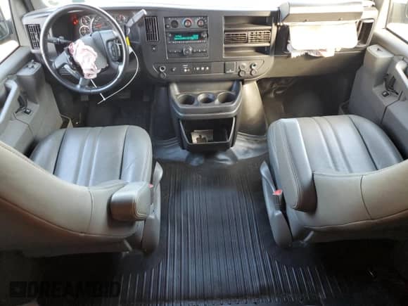 2022 Chevrolet Express Cargo с VIN 1GCWGAF71N1173799, выставлен на аукционе Copart как лот 72360234 с пробегом 37 558 миль миль и Списание • Salvage title. История ставок и продаж доступна на DreamBid. Изображение 8.