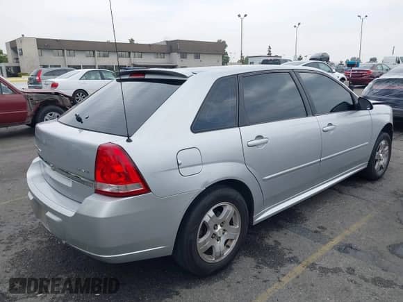 2005 Chevrolet Malibu Maxx LT с VIN 1G1ZU64815F197174, выставлен на аукционе IAAI как лот 42560023 с пробегом 157 839 миль миль и . История ставок и продаж доступна на DreamBid. Изображение 4.