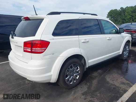 2019 Dodge Journey SE Value with VIN 3C4PDCAB2KT746623, listed as a IAAI auction lot 43021792 with 126,953 mi miles and . Bid and sale history available at DreamBid. Image 4.