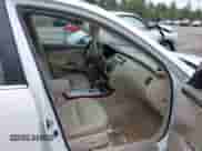 2008 Hyundai Azera Limited with VIN KMHFC46F08A257052, listed as a IAAI auction lot 42202806 with 92,976 mi miles and . Bid and sale history available at DreamBid. Image 5.