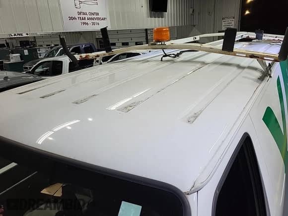 2011 Ford Econoline Cargo Commercial with VIN 1FTNE2EL4BDA70943, listed as a IAAI auction lot 43552276 with 141,096 mi miles and . Bid and sale history available at DreamBid. Image 3.