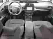 2020 Toyota Prius L Eco with VIN JTDKARFU3L3117501, listed as a Copart auction lot 81720245 with 27,909 mi miles and Salvage title. Bid and sale history available at DreamBid. Image 8.