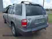 2001 Nissan Pathfinder SE z VIN JN8DR09Y41W594823, wystawiony jako IAAI lot #42948771 z przebiegiem 210 634 mil mil oraz . Historia ofert i sprzedaży dostępna na DreamBid. Obrazek 3.