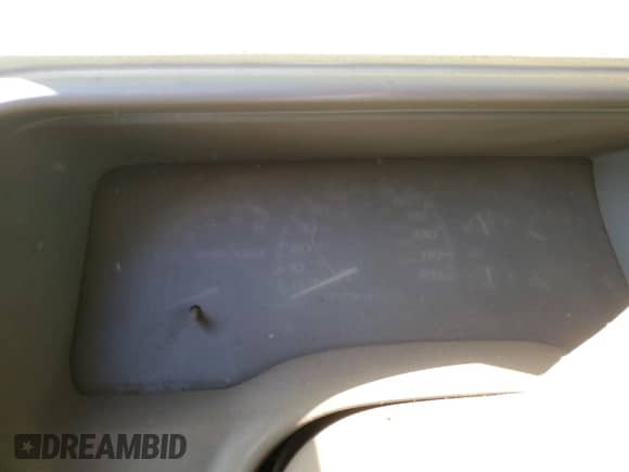 2000 Cadillac Escalade z VIN 1GYEK13R4YR103293, wystawiony jako Copart lot #58673244 z przebiegiem Nie podano mil oraz Nie do naprawy • Non repairable. Historia ofert i sprzedaży dostępna na DreamBid. Obrazek 9.