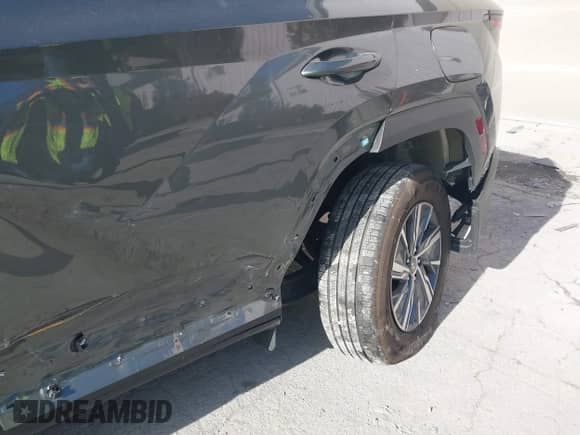 2024 Hyundai Tucson Blue with VIN KM8JBCD15RU214826, listed as a IAAI auction lot 41214421 with 7,473 mi miles and . Bid and sale history available at DreamBid. Image 17.