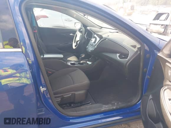 2023 Chevrolet Malibu LS с VIN 1G1ZC5ST5PF163133, выставлен на аукционе IAAI как лот 43238454 с пробегом 89 518 миль миль и . История ставок и продаж доступна на DreamBid. Изображение 5.