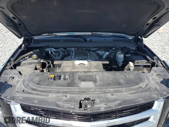 2016 Cadillac Escalade ESV Premium Collection с VIN 1GYS3JKJ0GR335447, выставлен на аукционе Copart как лот 52184755 с пробегом 159 221 миль миль и Списание • Salvage title. История ставок и продаж доступна на DreamBid. Изображение 12.