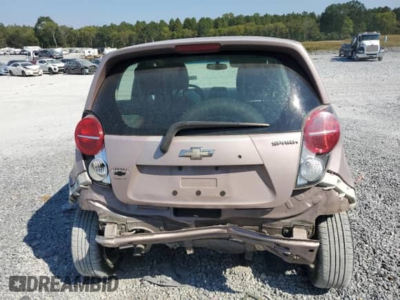2013 Chevrolet Spark LS с VIN KL8CB6S99DC573739, выставлен на аукционе Copart как лот 80855055 с пробегом 80 101 миль миль и Списание • Salvage title. История ставок и продаж доступна на DreamBid. Изображение 6.