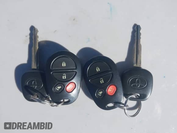 2008 Toyota Sienna CE с VIN 5TDZK23C38S109189, выставлен на аукционе IAAI как лот 43352406 с пробегом 248 908 миль миль и . История ставок и продаж доступна на DreamBid. Изображение 11.