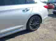 2015 Hyundai Sonata Limited with VIN 5NPE34AF2FH024044, listed as a IAAI auction lot 43170018 with 147,227 mi miles and . Bid and sale history available at DreamBid. Image 18.