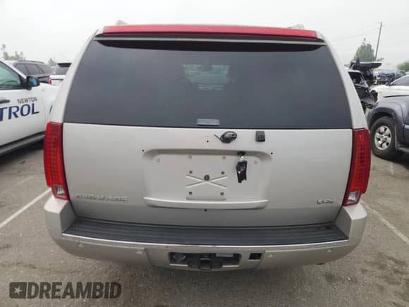 2007 Cadillac Escalade ESV с VIN 1GYFK66807R228777, выставлен на аукционе Copart как лот 89708865 с пробегом 225 995 миль миль и Чистый • Clean title. История ставок и продаж доступна на DreamBid. Изображение 6.