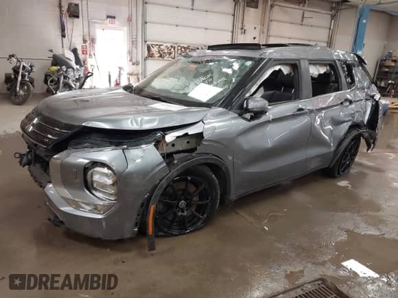 2023 Mitsubishi Outlander SE с VIN JA4J4UA88PZ058684, выставлен на аукционе IAAI как лот 42881145 с пробегом 61 440 миль миль и . История ставок и продаж доступна на DreamBid. Изображение 2.