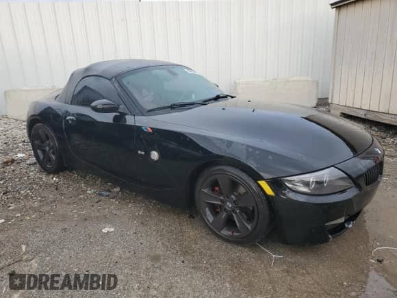 2006 BMW Z4 3.0i с VIN 4USBU33546LW66947, выставлен на аукционе Copart как лот 45736875 с пробегом 112 996 миль миль и На запчасти • Non repairable. История ставок и продаж доступна на DreamBid. Изображение 4.