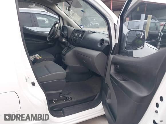 2015 Chevrolet City Express Cargo LS с VIN 3N63M0YN2FK700523, выставлен на аукционе IAAI как лот 40985351 с пробегом 78 209 миль миль и . История ставок и продаж доступна на DreamBid. Изображение 5.