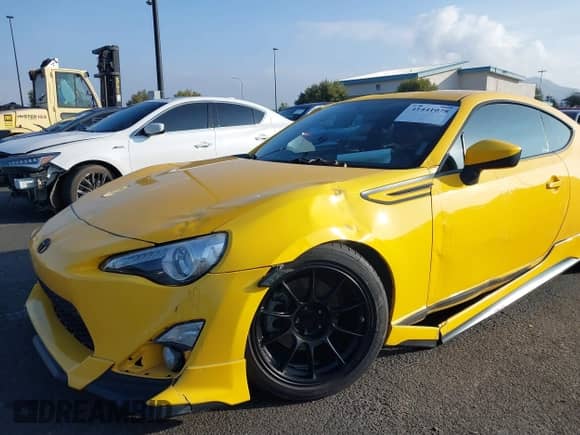 2015 Scion FR-S z VIN JF1ZNAA14F9705433, wystawiony jako IAAI lot #41441078 z przebiegiem 140 354 mil mil oraz . Historia ofert i sprzedaży dostępna na DreamBid. Obrazek 6.