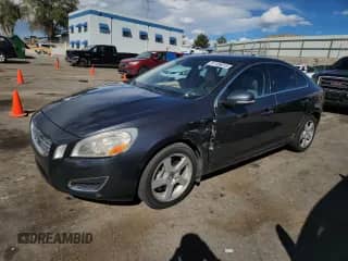 2012 Volvo S60 T5 с VIN YV1622FS2C2109460, выставлен на аукционе Copart как лот 81159315 с пробегом 147 743 миль миль и Списание • Salvage title. История ставок и продаж доступна на DreamBid. Изображение 1.