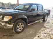 2007 Nissan Frontier SE z VIN 1N6AD07U27C416669, wystawiony jako IAAI lot #43262121 z przebiegiem 237 034 mil mil oraz . Historia ofert i sprzedaży dostępna na DreamBid. Obrazek 2.