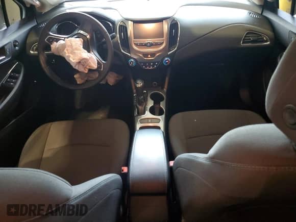 2017 Chevrolet Cruze LT с VIN 1G1BE5SM2H7171089, выставлен на аукционе Copart как лот 68960295 с пробегом 65 899 миль миль и Списание • Salvage title. История ставок и продаж доступна на DreamBid. Изображение 8.