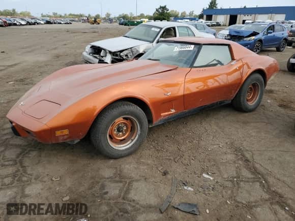 1977 Chevrolet Corvette с VIN 1Z37L7S419733, выставлен на аукционе Copart как лот 71966844 с пробегом 74 870 миль миль и Списание • Salvage title. История ставок и продаж доступна на DreamBid. Изображение 1.
