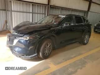 2025 Mazda CX-5 S Preferred z VIN JM3KFBCL1S0549869, wystawiony jako Copart lot #86281745 z przebiegiem Nie podano mil oraz Nie do naprawy • Non repairable. Historia ofert i sprzedaży dostępna na DreamBid. Obrazek 1.