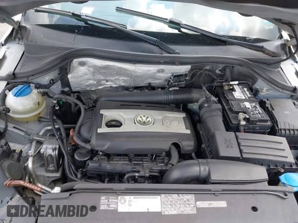 2011 Volkswagen Tiguan S с VIN WVGBV7AX6BW533948, выставлен на аукционе IAAI как лот 43023826 с пробегом 109 706 миль миль и . История ставок и продаж доступна на DreamBid. Изображение 10.