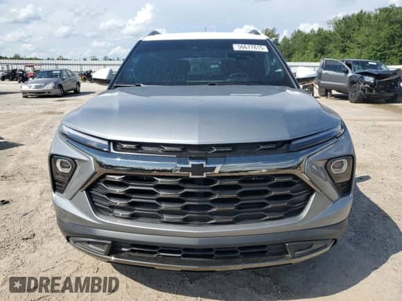 2024 Chevrolet TrailBlazer ACTIV z VIN KL79MVSL1RB102566, wystawiony jako Copart lot #56677815 z przebiegiem 8 886 mil mil oraz Szkoda całkowita • Salvage title. Historia ofert i sprzedaży dostępna na DreamBid. Obrazek 5.