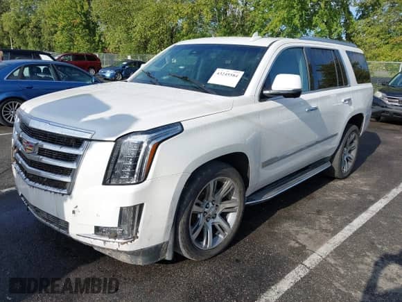 2016 Cadillac Escalade Luxury Collection with VIN 1GYS4BKJ9GR303485, listed as a IAAI auction lot 43245584 with 100,173 mi miles and . Bid and sale history available at DreamBid. Image 17.