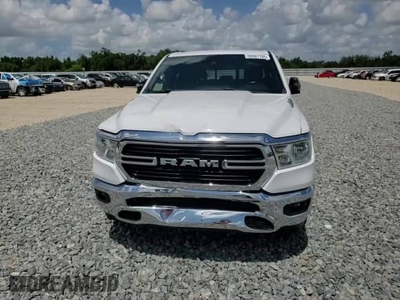 2021 Ram 1500 Big Horn z VIN 1C6RREFT8MN743548, wystawiony jako Copart lot #60967705 z przebiegiem 59 023 mil mil oraz Szkoda całkowita • Salvage title. Historia ofert i sprzedaży dostępna na DreamBid. Obrazek 13.