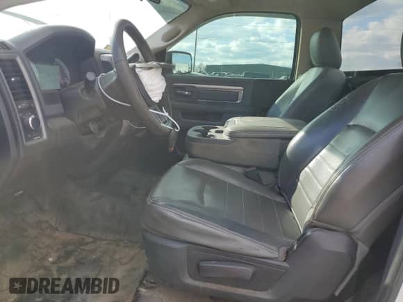 2014 Ram 1500 Express z VIN 3C6JR7AT3EG176692, wystawiony jako Copart lot #81112384 z przebiegiem 174 095 mil mil oraz Szkoda całkowita • Salvage title. Historia ofert i sprzedaży dostępna na DreamBid. Obrazek 7.