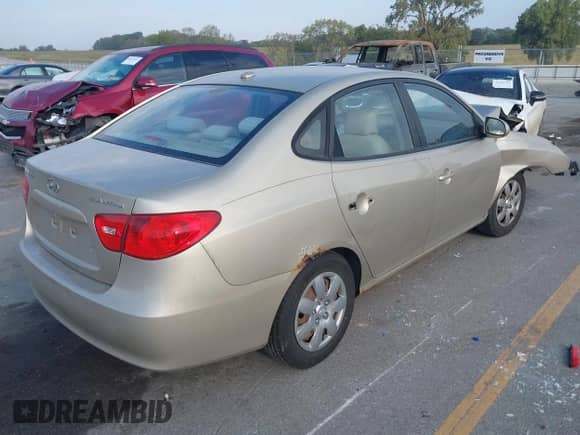 2008 Hyundai Elantra GLS with VIN KMHDU46D78U348451, listed as a IAAI auction lot 43238751 with 246,759 mi miles and . Bid and sale history available at DreamBid. Image 4.