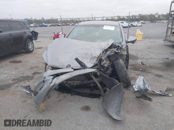 2014 Hyundai Elantra SE z VIN KMHDH4AE0EU091973, wystawiony jako IAAI lot #38031956 z przebiegiem Nie podano mil oraz . Historia ofert i sprzedaży dostępna na DreamBid. Obrazek 6.
