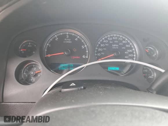 2007 Chevrolet Avalanche 1LT with VIN 3GNFK123X7G127840, listed as a Copart auction lot 60097835 with 318,471 mi miles and Salvage title. Bid and sale history available at DreamBid. Image 9.