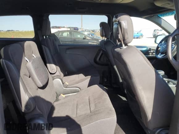 2017 Dodge Grand Caravan SE Plus with VIN 2C4RDGBG7HR877570, listed as a Copart auction lot 84205855 with 135,304 mi miles and Salvage title. Bid and sale history available at DreamBid. Image 11.