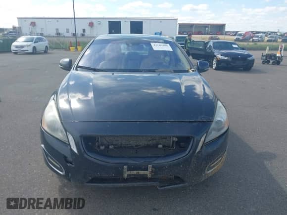 2012 Volvo S60 T6 с VIN YV1902FH8C2103783, выставлен на аукционе IAAI как лот 43109988 с пробегом 177 042 миль миль и . История ставок и продаж доступна на DreamBid. Изображение 12.