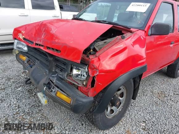 1995 Nissan Pathfinder LE with VIN JN8HD17Y3SW027903, listed as a IAAI auction lot 42200115 with 283,897 mi miles and . Bid and sale history available at DreamBid. Image 6.