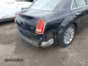 2012 Chrysler 300 Limited z VIN 2C3CCACG2CH249424, wystawiony jako IAAI lot #43494434 z przebiegiem 167 487 mil mil oraz . Historia ofert i sprzedaży dostępna na DreamBid. Obrazek 19.