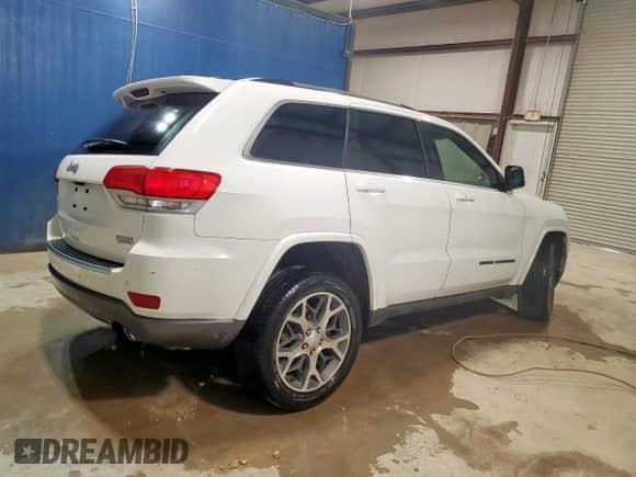 2018 Jeep Grand Cherokee Sterling с VIN 1C4RJEBGXJC124756, выставлен на аукционе Copart как лот 84640505 с пробегом 105 118 миль миль и Чистый • Clean title. История ставок и продаж доступна на DreamBid. Изображение 3.