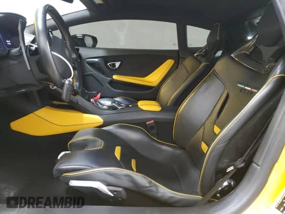 2020 Lamborghini Huracan с VIN ZHWUF5ZF1LLA15429, выставлен на аукционе Copart как лот 84735034 с пробегом 30 209 миль миль и Списание • Salvage title. История ставок и продаж доступна на DreamBid. Изображение 7.