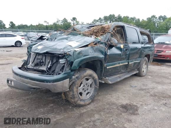 2004 Chevrolet Suburban LS with VIN 1GNFK16T24J204902, listed as a IAAI auction lot 42958818 with Not provided miles and . Bid and sale history available at DreamBid. Image 2.