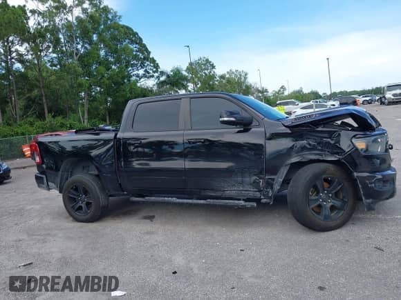 2020 Ram 1500 Big Horn z VIN 1C6SRFFT1LN216425, wystawiony jako IAAI lot #42675576 z przebiegiem 73 731 mil mil oraz . Historia ofert i sprzedaży dostępna na DreamBid. Obrazek 13.