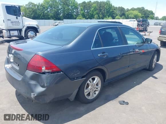 2006 Honda Accord EX with VIN 1HGCM56796A135839, listed as a IAAI auction lot 42343697 with 372,458 mi miles and . Bid and sale history available at DreamBid. Image 4.