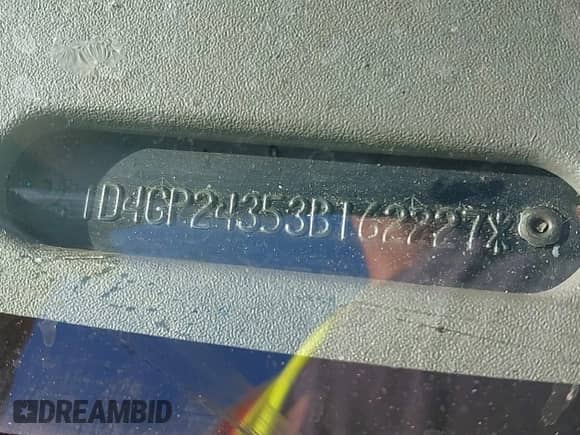 2003 Dodge Caravan SE with VIN 1D4GP24353B162227, listed as a IAAI auction lot 43302404 with 182,421 mi miles and . Bid and sale history available at DreamBid. Image 17.